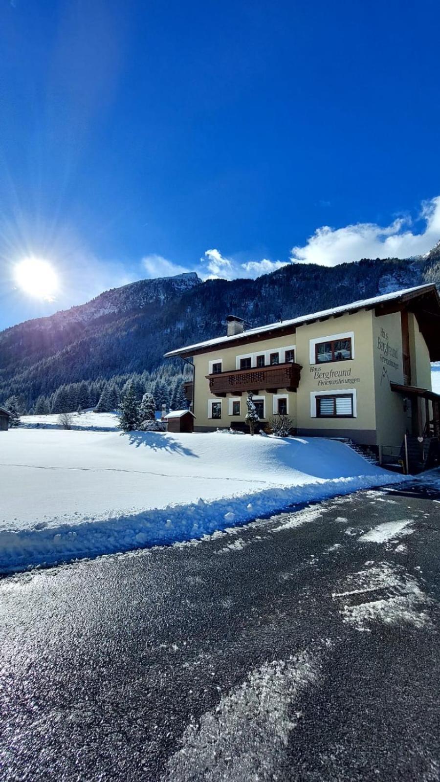 Haus Bergfreund Apartamento Sankt Leonhard im Pitztal Exterior foto